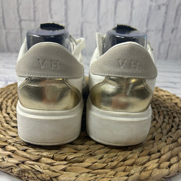 Vintage Havana White Leather Fashion Sneakers with Star Accent. Size 8. - Picture 7 of 11